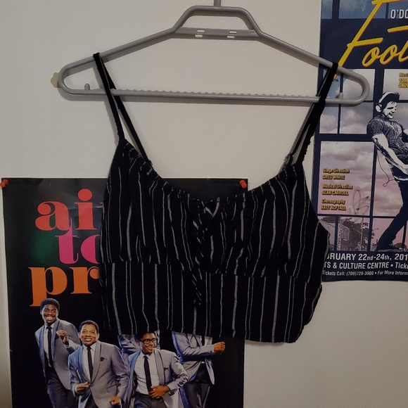Hollister Black Cropped Tank Top